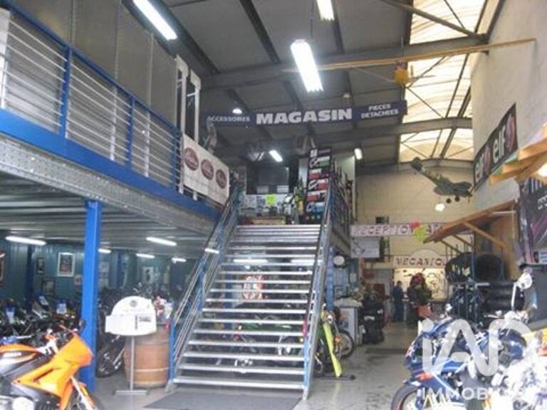 Vente Garage, Station-service — photo 1