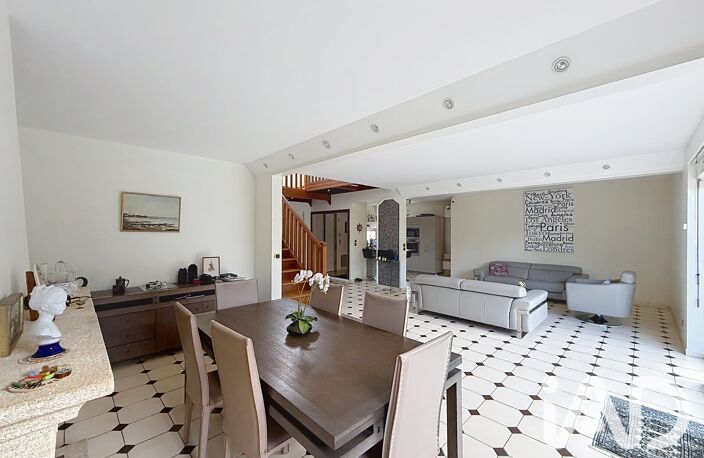 Vente Maison/villa 7 pièces — photo 5
