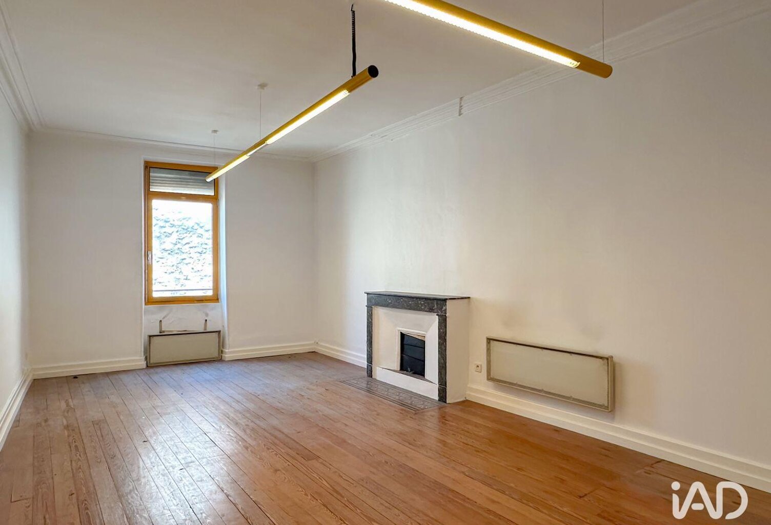 Vente Bureaux 297 m&sup2; — photo 1