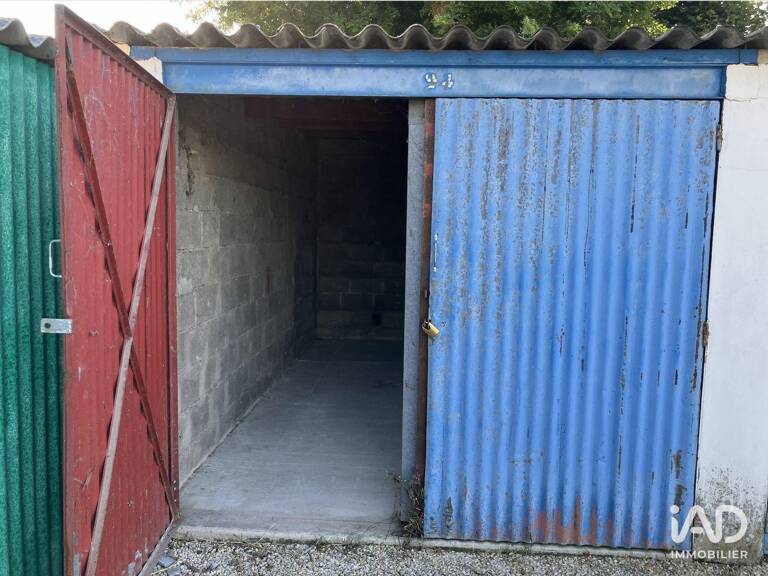Location Parking 7 m&sup2; — photo 1