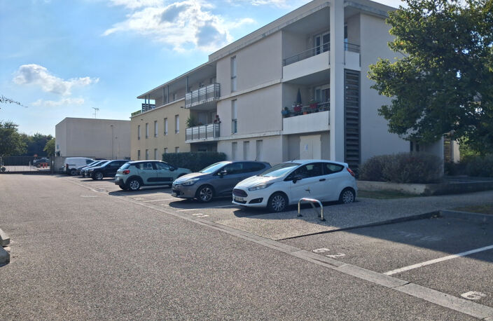RARE ! Garage en sous-sol dans résidence fermée ! — photo 3