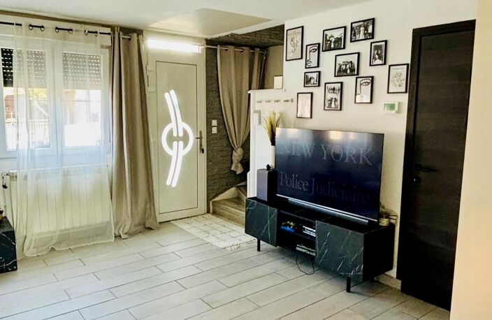 Vente Maison/villa 4 pièces — photo 2