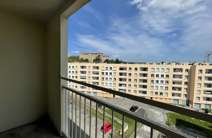 AUBENAS — photo 2