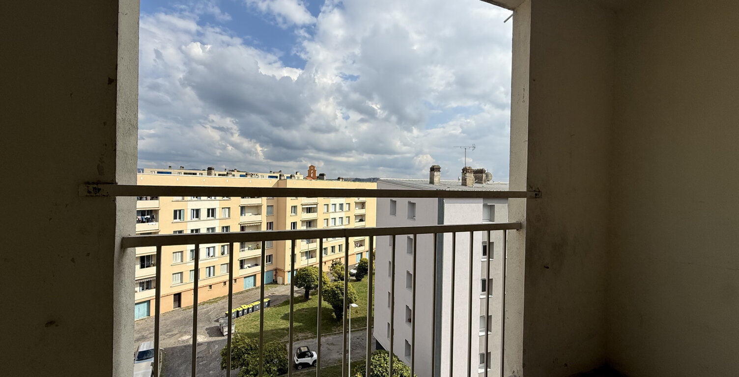 AUBENAS — photo 1