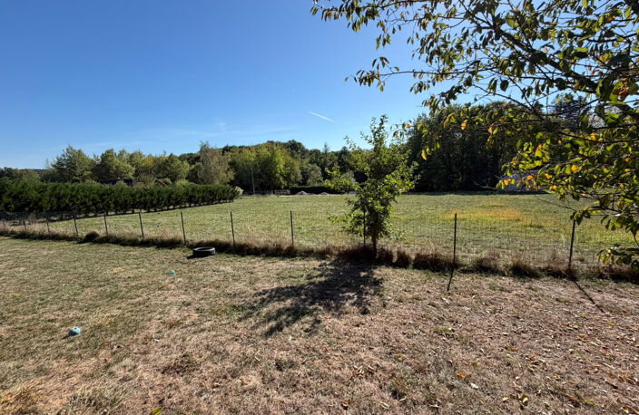 Vente chalet à rénover, sur terrain de 10,46 ares ATHESANS — photo 4