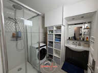 STUDIO MEUBLE AVEC TERRASSE — photo 3