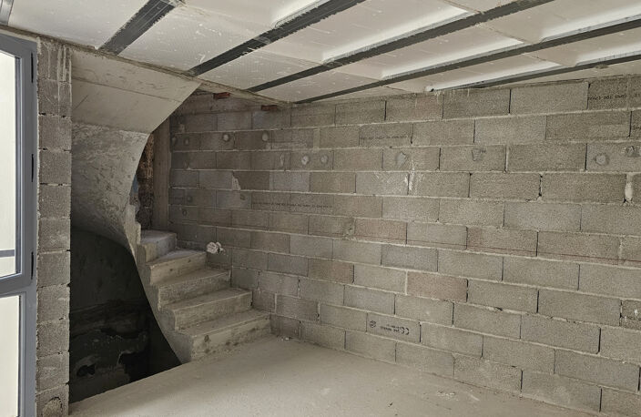 Appartement Triplex 94 m2 non aménagé — photo 3