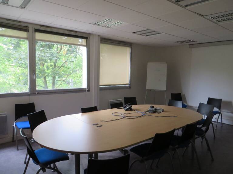 Bureau — photo 1