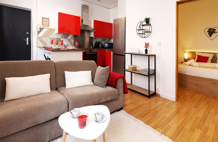 NÎMES (30000) - Rue de la Pitié - Appartement T2 meublé moderne 35 m2 à louer - 1er étage Centre-Ville — photo 2