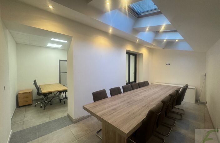 Local commercial — photo 5