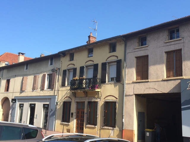 Genas, T2 de 30 m2 — photo du bien