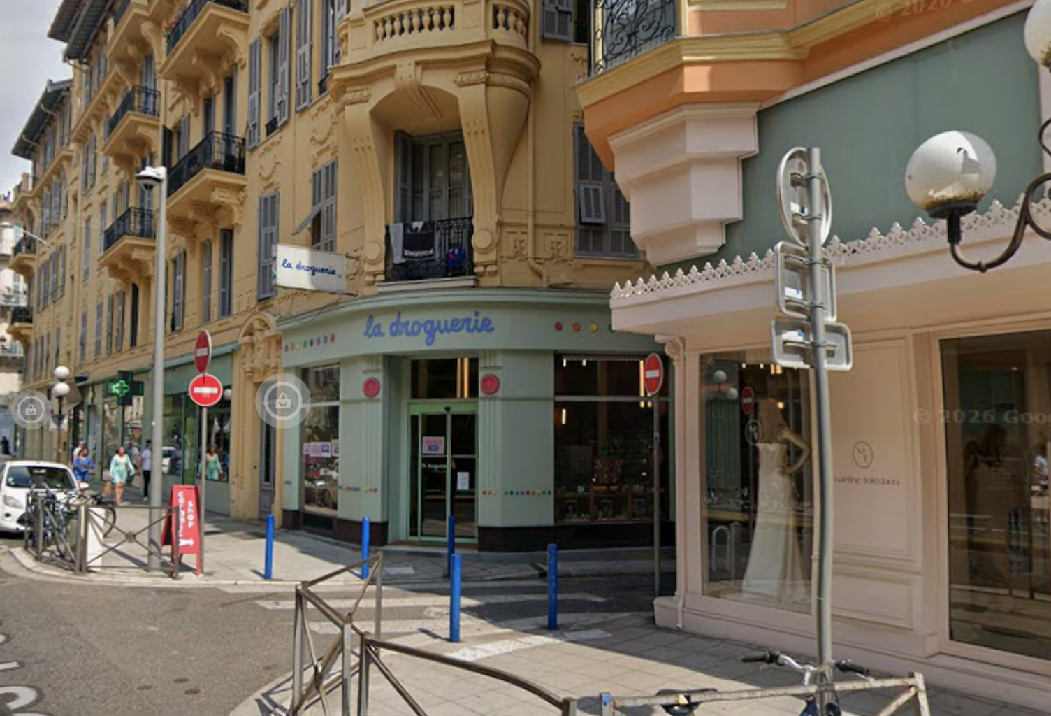 Local commercial - rue de l'Hôtel des Postes — photo 1