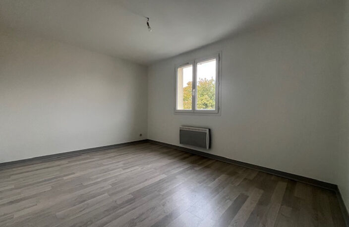 PAVILLON BUXEROLLES - 3 pièce(s) - 71.26 m2 — photo 5