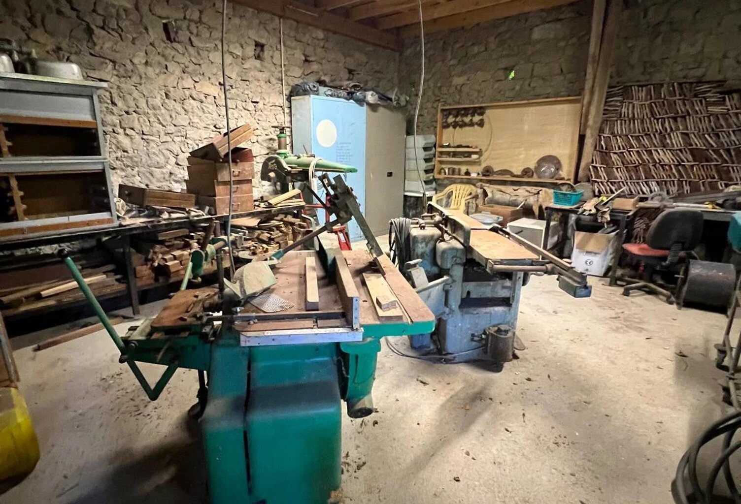 Grange à vendre dans la Creuse – terrain 569 m² — photo 1