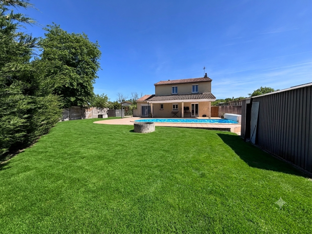 MÉRIGNAC   MAISON 5 CHAMBRES, JARDIN ET PISCINE — photo du bien