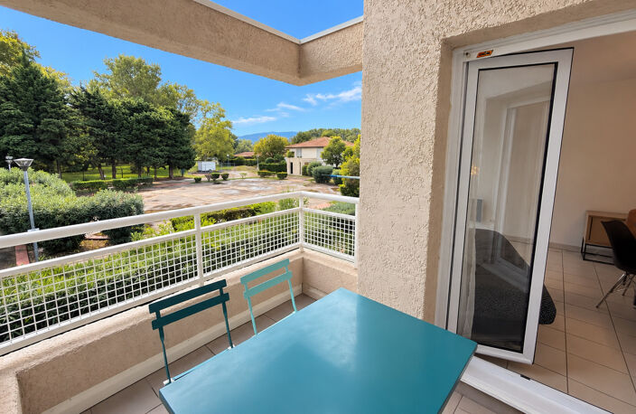 ACHAT - ST CYPRIEN PLAGE - APPARTEMENT DANS RÉSIDENCE AVEC PISCINE — photo 2