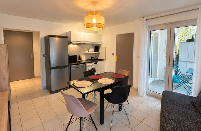 ACHAT - ST CYPRIEN PLAGE - APPARTEMENT DANS RÉSIDENCE AVEC PISCINE — photo 4