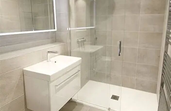 RARE! T2 moderne avec grande baie vitrée, balcon spacieux et cadre verdoyant l Portes de Strasbourg — photo 3