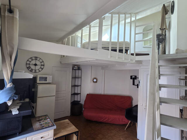 centre ville - studio meublée — photo du bien