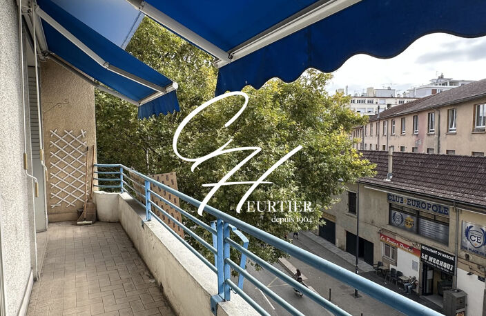 GRENOBLE - APPARTEMENT T2 - BALCON — photo 2