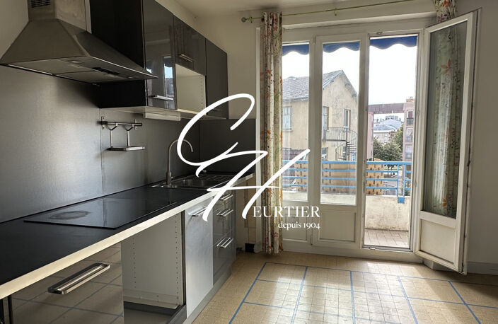 GRENOBLE - APPARTEMENT T2 - BALCON — photo 5