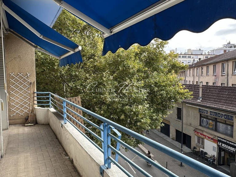 GRENOBLE - APPARTEMENT T2 - BALCON — photo 1