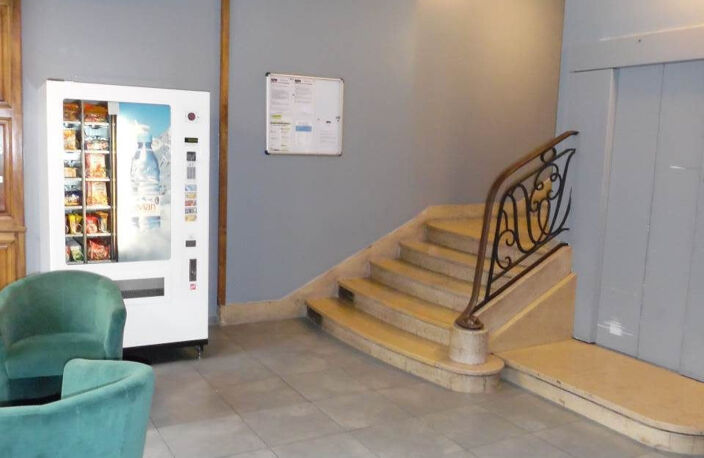 STUDIO MEUBLE GRENOBLE GARE-ALSACE-LORRAINE — photo 3