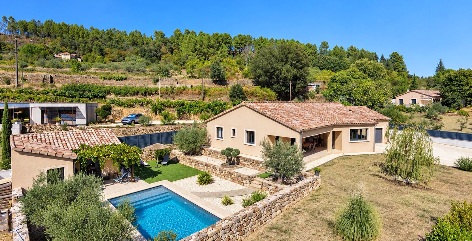 Villa contemporaine de plain-pied avec piscine - Proche Les Vans — photo 1