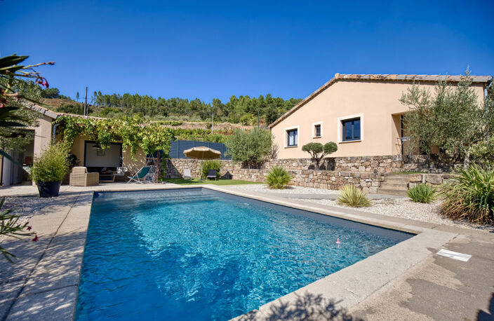 Villa contemporaine de plain-pied avec piscine - Proche Les Vans — photo 2