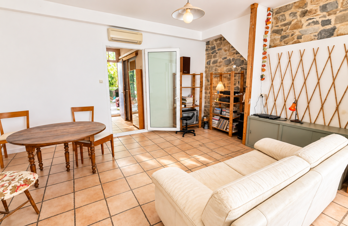 Maison de ville de 87 m2 avec jardin, balcon et stationnement   Nîmes — photo 2