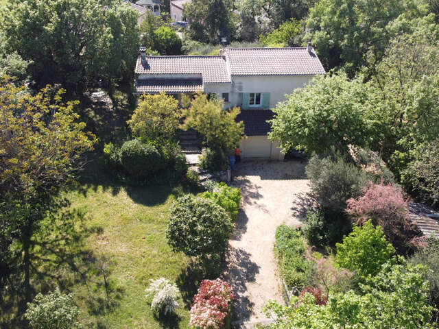 Vente villa avec terrain boisé   proximité Alès / Vézénobres — photo du bien