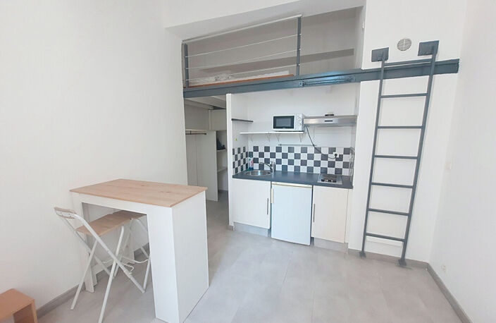 Charmant studio avec mezzanine - 2éme étage - Location touristique autorisée — photo 2