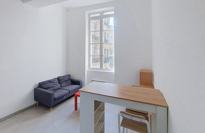 Charmant studio avec mezzanine - 2éme étage - Location touristique autorisée — photo 3