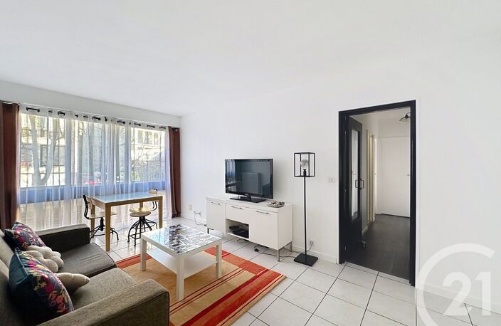 Vente appartement 3 pièces 57 m² Thiais (94320) — photo 2