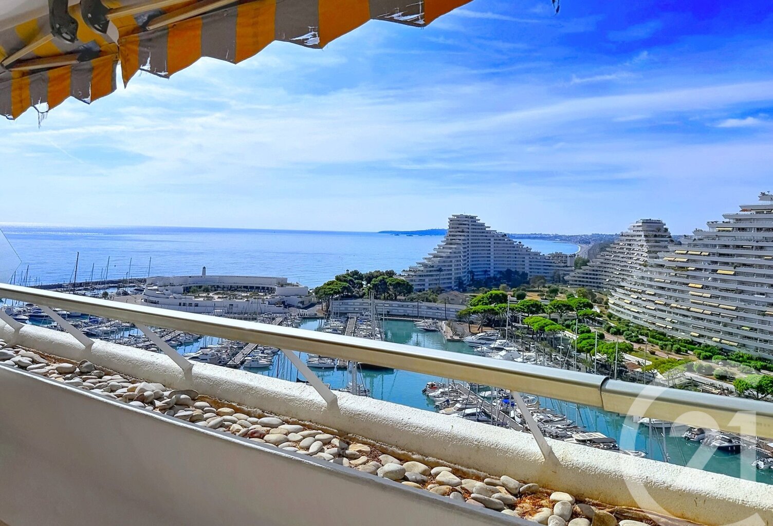 Vente appartement 2 pièces 55 m² Villeneuve-Loubet (06270) — photo 1