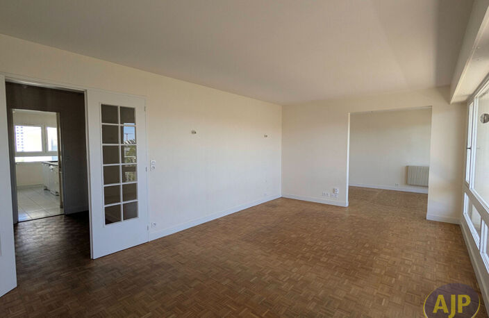 APPARTEMENT 4 PIÈCES DE 90 M² - RENNES BOURG L'ÉVÊQUE — photo 4
