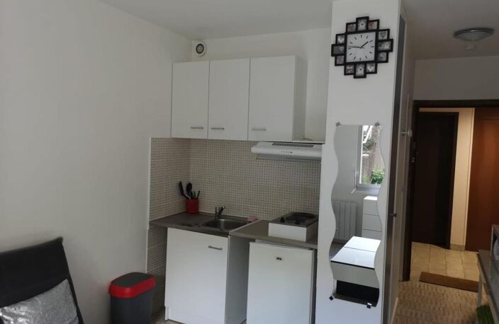 LOCATION STUDIO MEUBLE RODEZ SANS FRAIS D'AGENCE — photo 2
