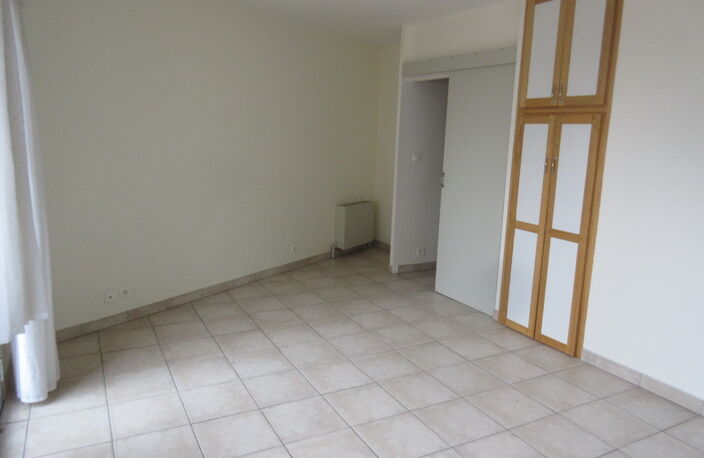 LOCATION STUDIO RODEZ SANS FRAIS D'AGENCE — photo 3