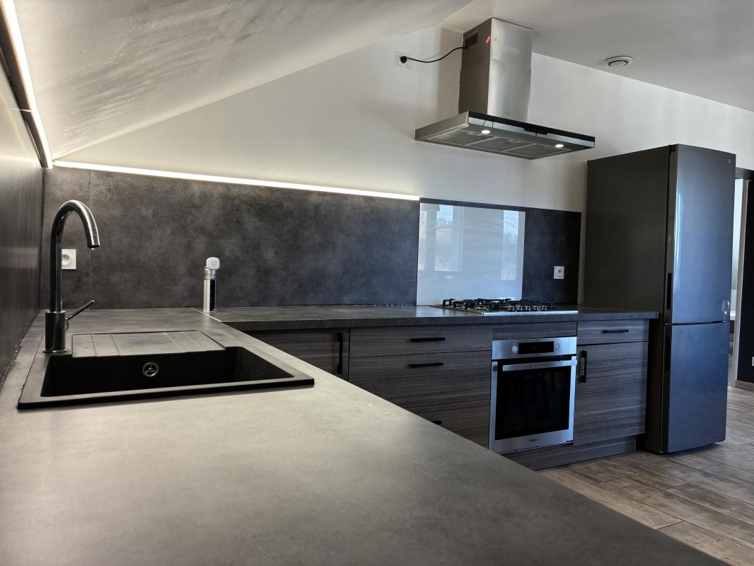 Appartement  T2 à louer Monastère (Le) 12000