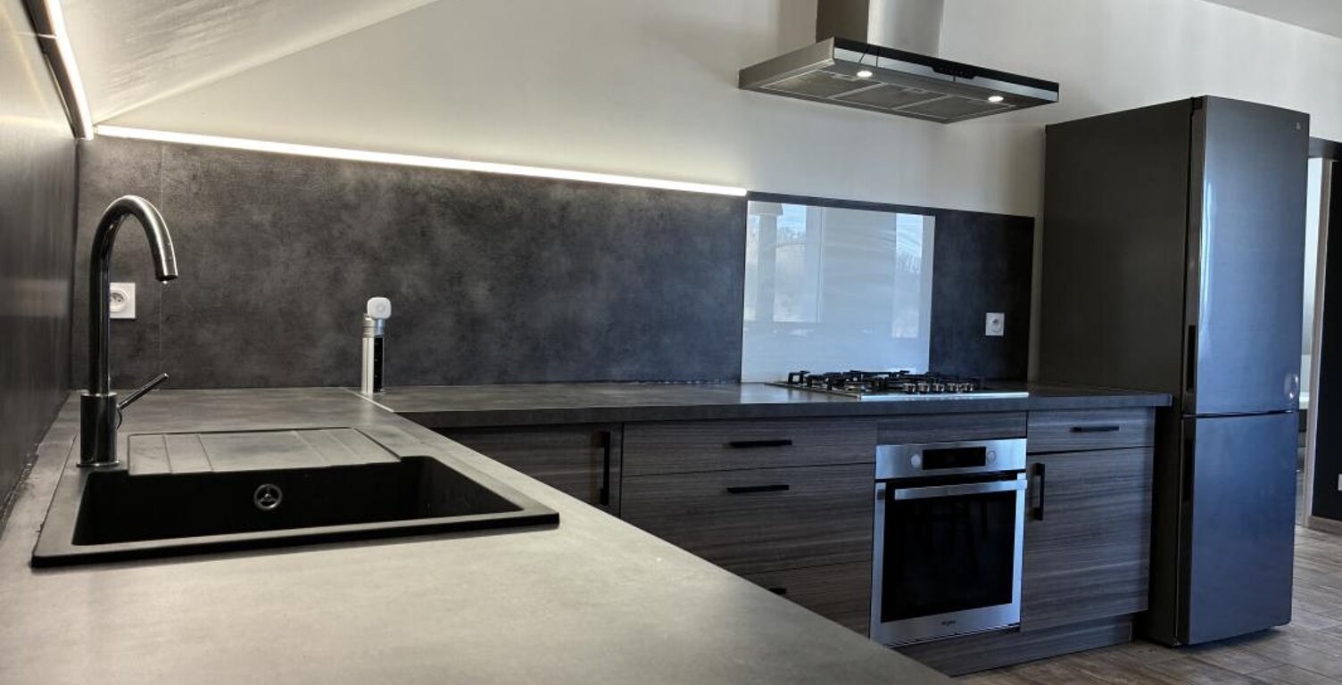 LOCATION T2BIS SEMI MEUBLE RODEZ SANS FRAIS D'AGENCE — photo 1