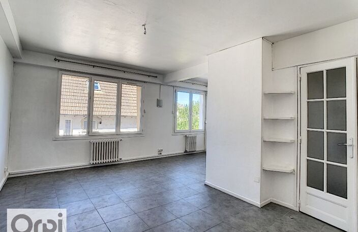 MONTLUÇON - QUARTIER DES ISLETS T4 — photo 3