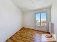 BEL APPARTEMENT F4 A LOUER — photo 4