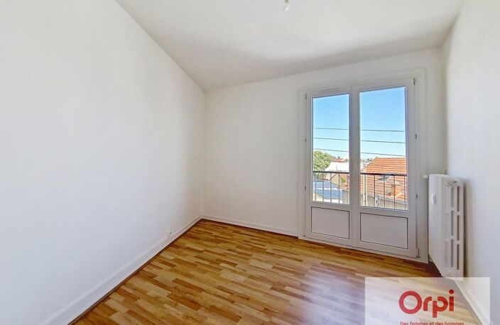 BEL APPARTEMENT F4 A LOUER — photo 4