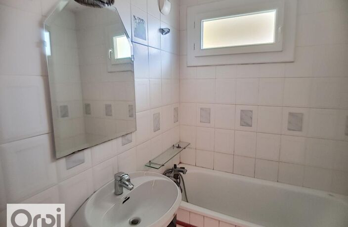 Appartement À Louer — photo 3