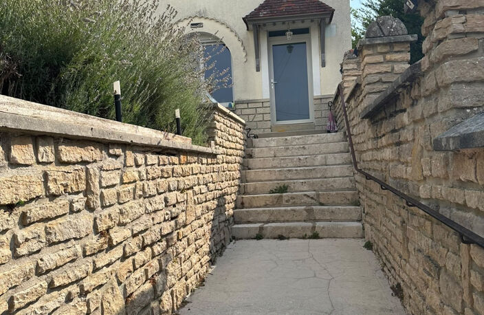 MAISON FAMILIALE  de 250 m2 AU CENTRE DU VIGNOBLE BOURGUIGNO — photo 3