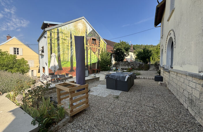 MAISON FAMILIALE  de 250 m2 AU CENTRE DU VIGNOBLE BOURGUIGNO — photo 4