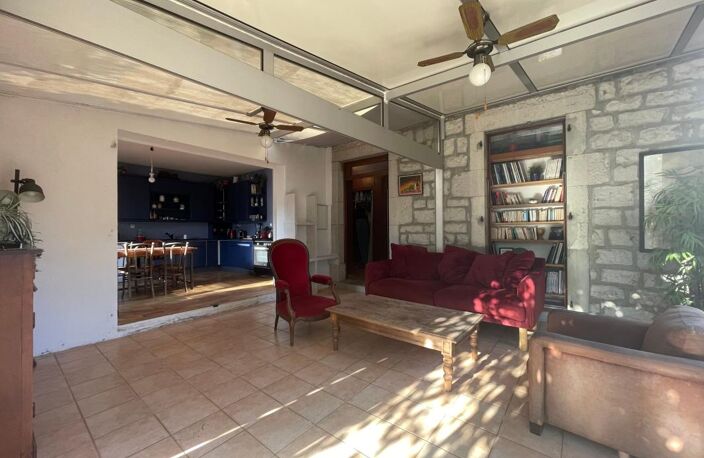 Maison en pierre avec grand garage et piscine proche centre ville — photo 4