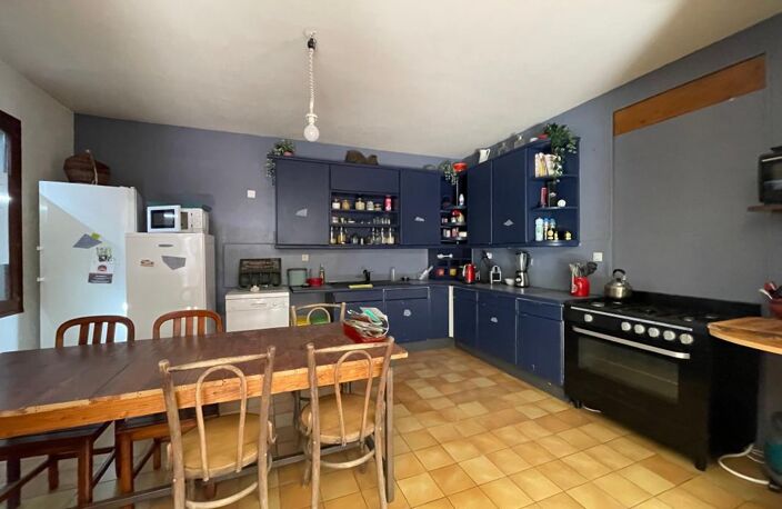 Maison en pierre avec grand garage et piscine proche centre ville — photo 5