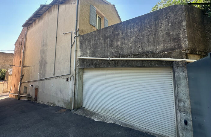 A proximité du théâtre Antique — photo 4