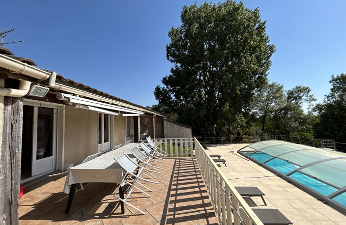 Belle villa avec piscine couverte sur 6.500m2 du terrain — photo 3